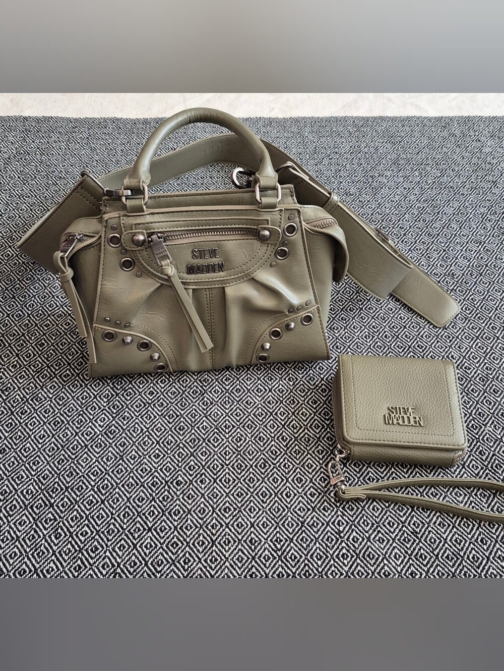 Steve Madden Olive Green Studded Purse W/ Matching Wristlet